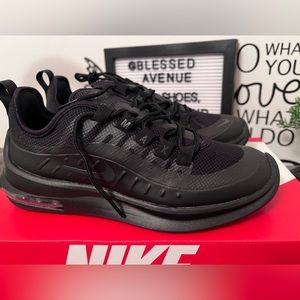 Womens Nike Air Max Axis